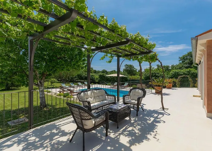 Bernard By Interhome *