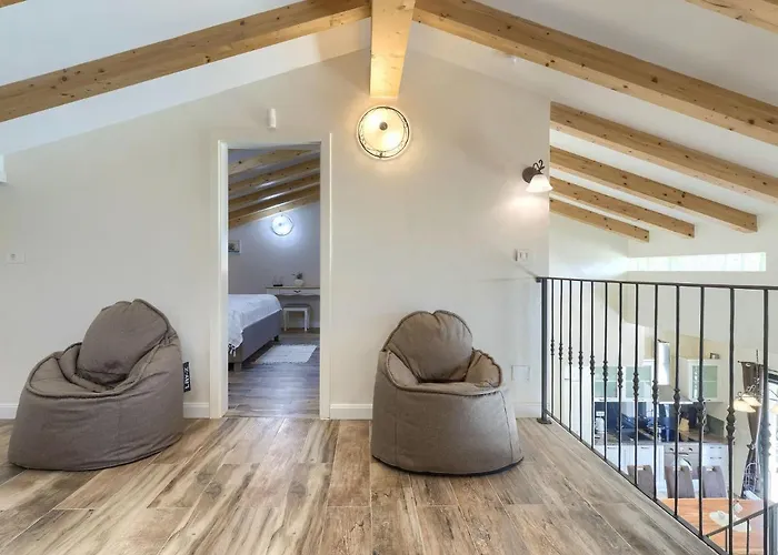 Bernard By Interhome * Ρόβινι