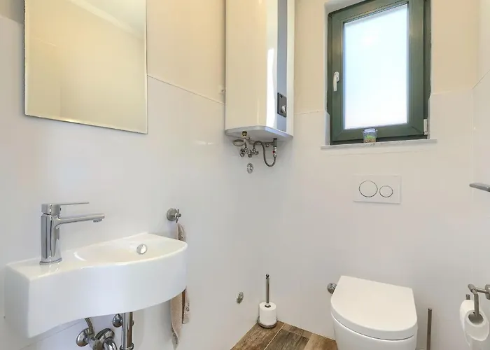 Bernard By Interhome * Ρόβινι