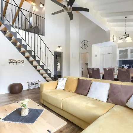 Bernard By Interhome 罗维尼